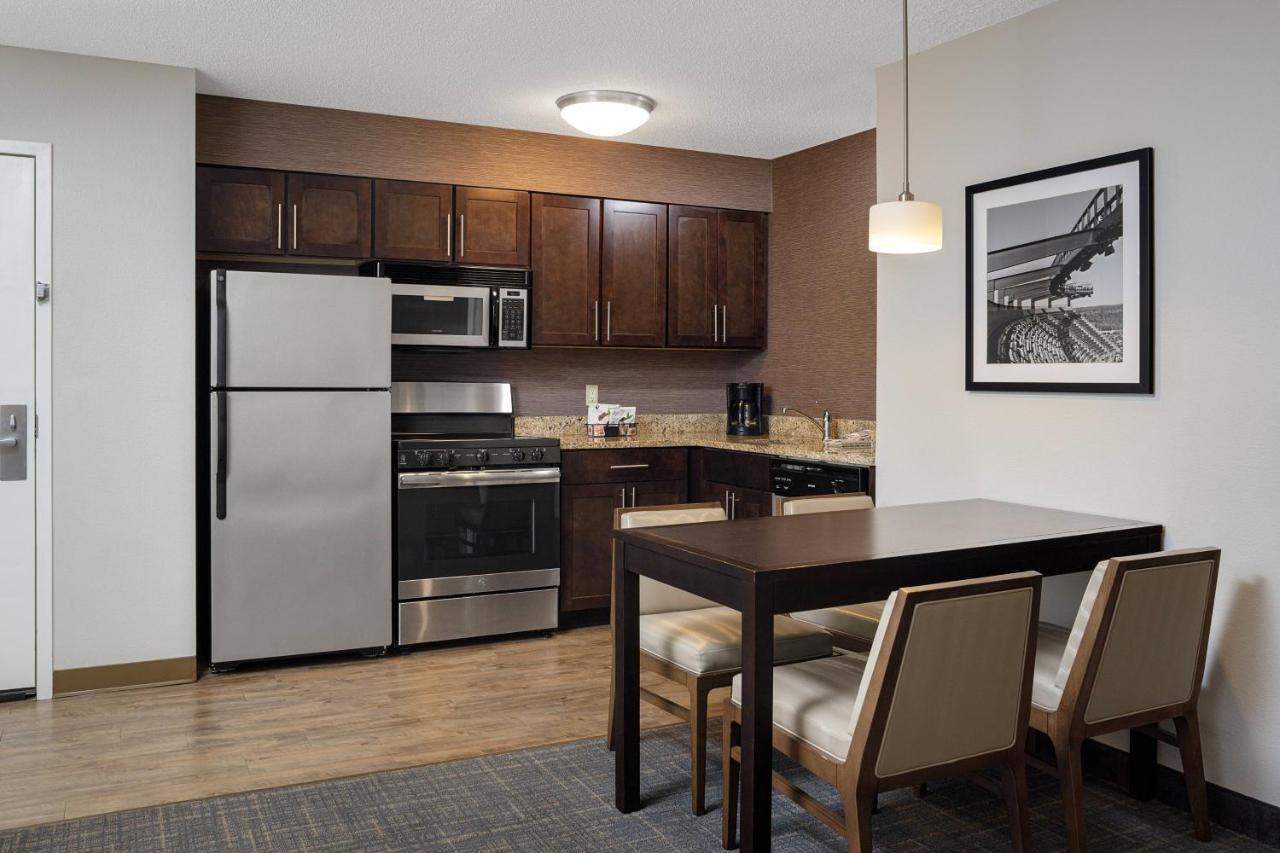 Boston Hotel 3*